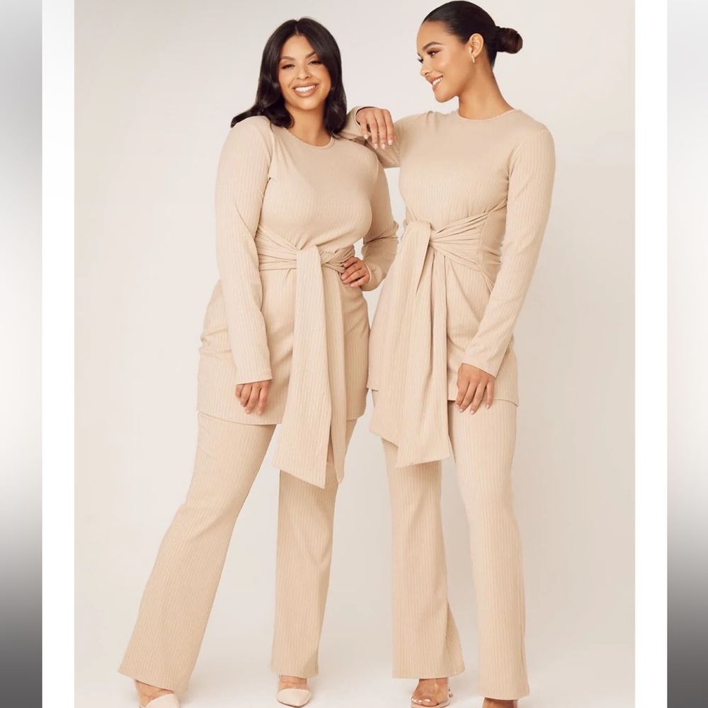 Zahraa The Label Lounge Set